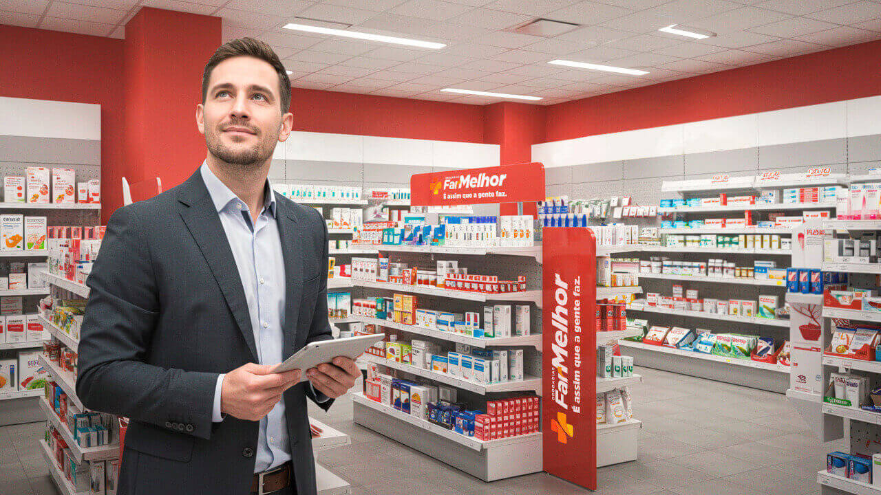 Franqueado no interior da sua franquia FarMelhor.